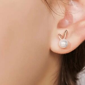 Women's/Grils Silver Easter Bunny Stud Earrings Rabbit & Faux Pearl Ear Jewelry